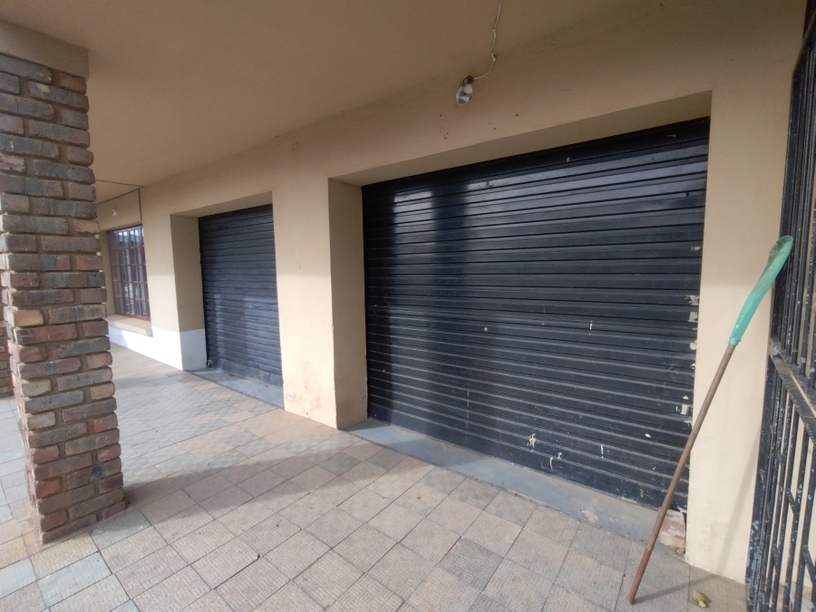 6 Bedroom Property for Sale in Kruisfontein Eastern Cape